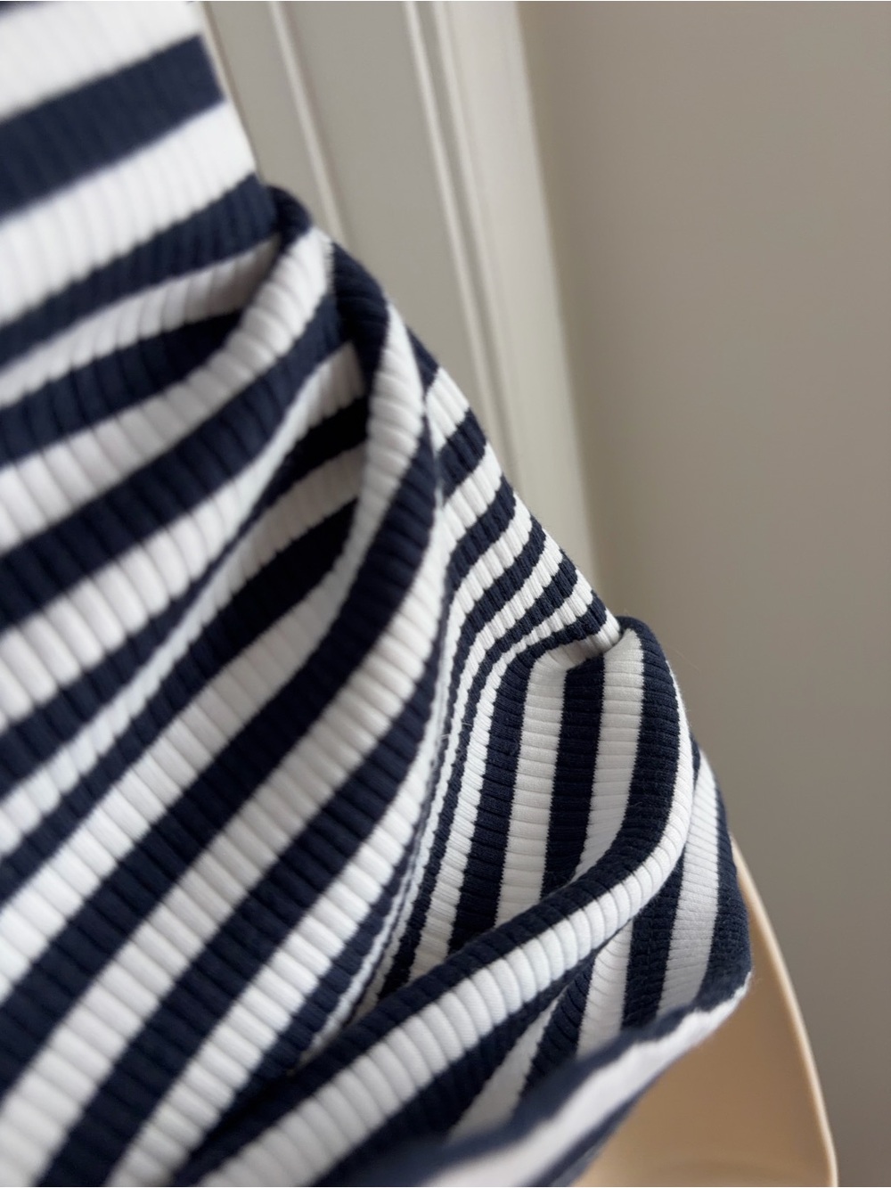 Faherty Navy & White Stripe Cotton Blend Top (Size Small) - Picture 5 of 7